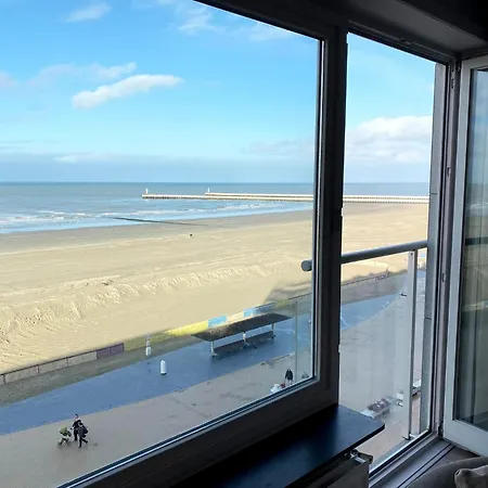 In Near The Beach, Cleaning Included * Nieuwpoort
